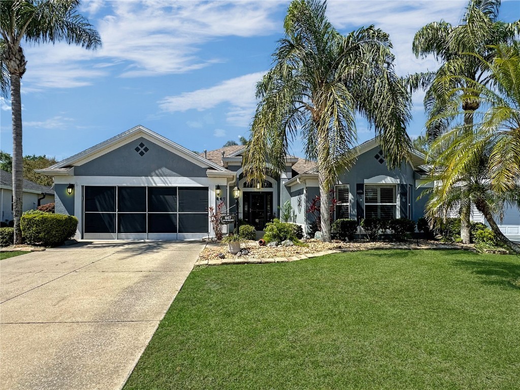 867 Castleberry Circle The Villages FL 32162 OM697819 image1