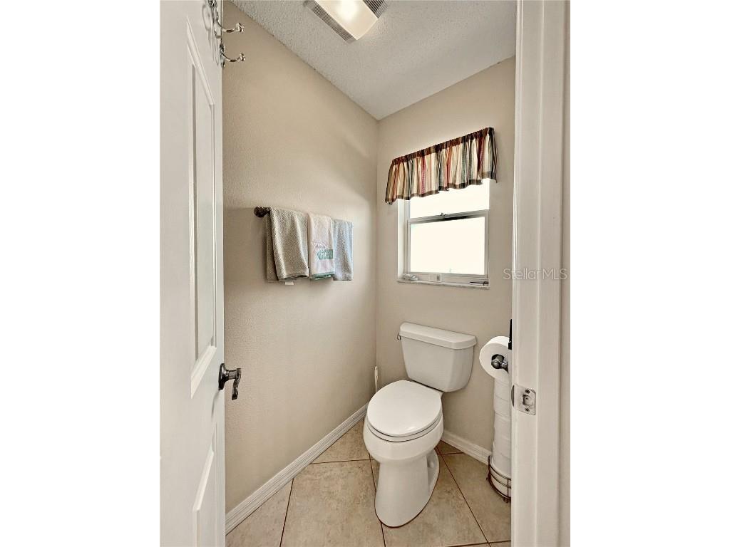 867 Castleberry Circle The Villages FL 32162 OM697819 image20