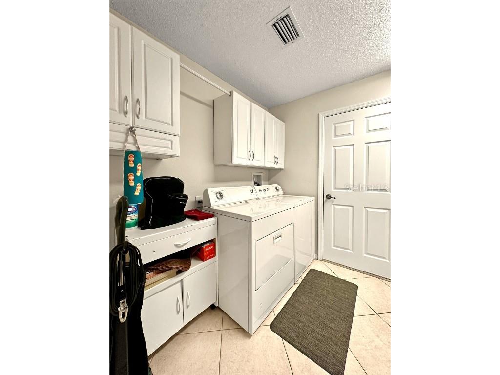 867 Castleberry Circle The Villages FL 32162 OM697819 image27