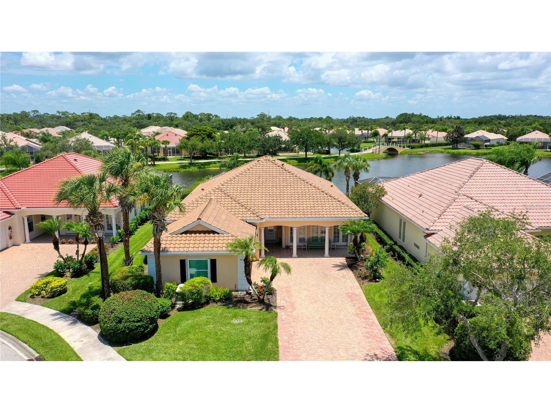 8672 Dolce Lane Sarasota FL 34238 A4700661 image5
