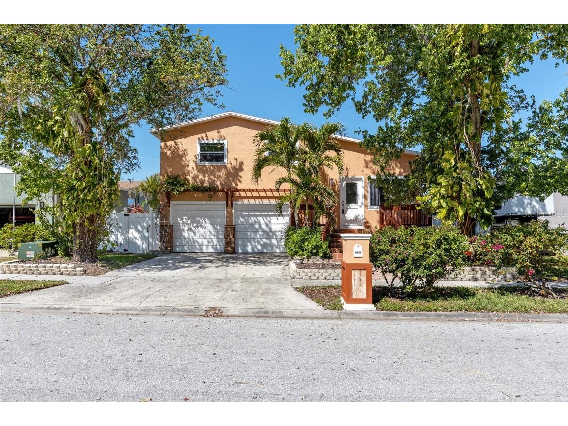 8672 Rue Chateaux Drive Seminole FL 33777 TB8368240 image1