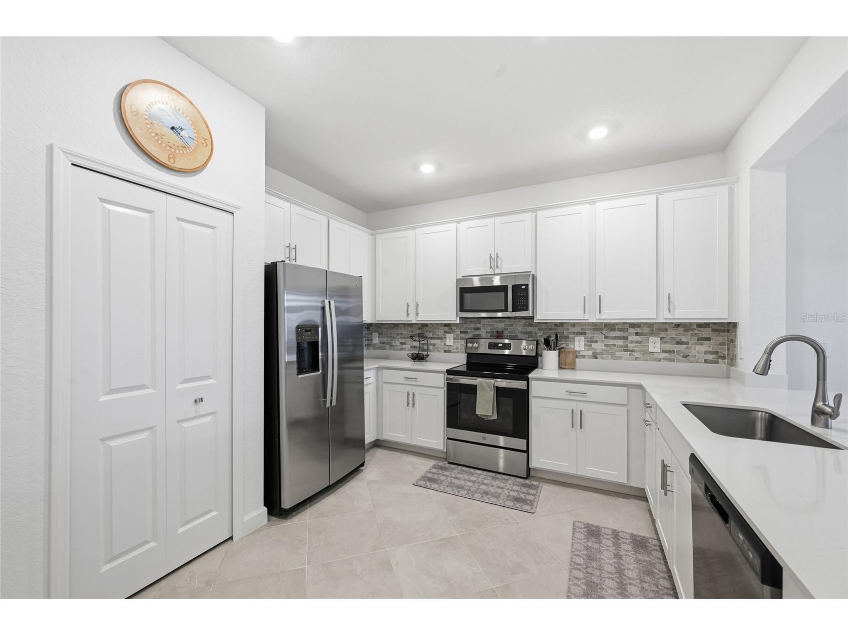 8674 Saint Kitts Circle Englewood FL 34224 D6145666 image10