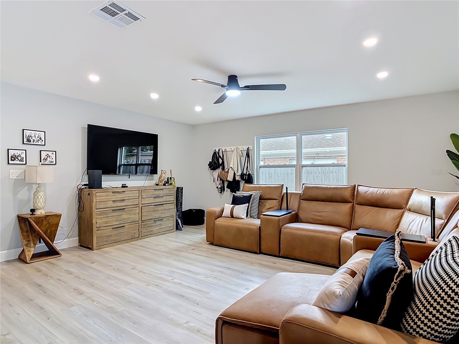 8676 Hillside Drive Orlando FL 32810 O6420306 image14