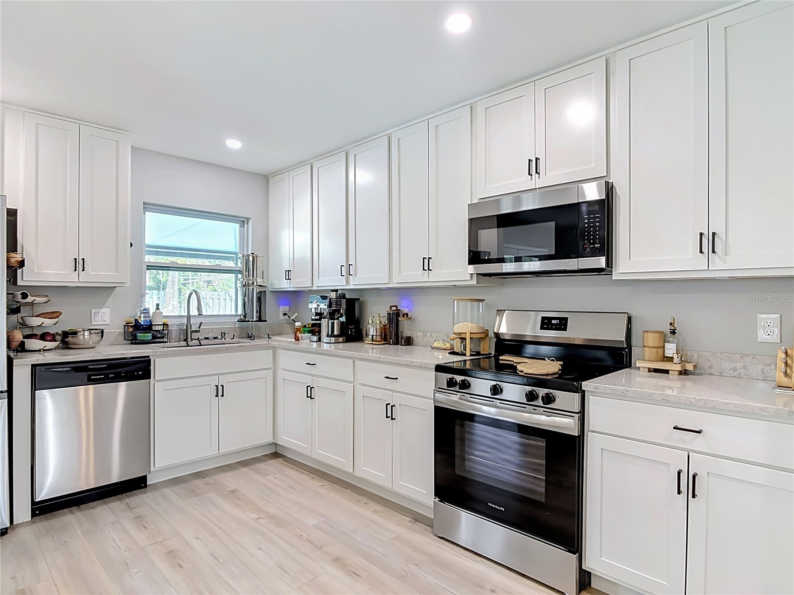 8676 Hillside Drive Orlando FL 32810 O6420306 image20