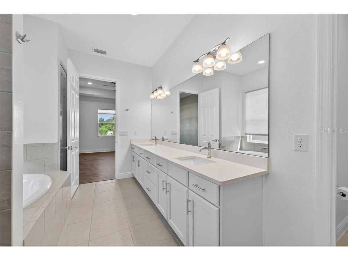 8677 Bridgeport Bay Circle Mount Dora FL 32757 O6348415 image48