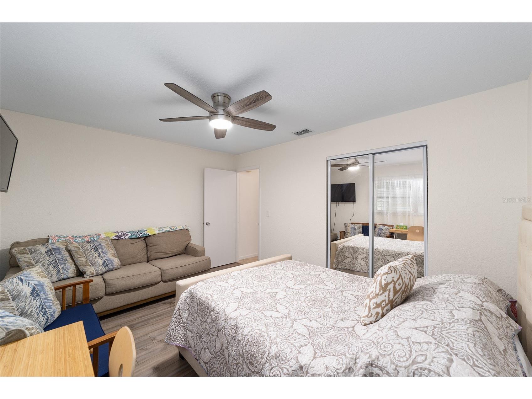 8677 SW 95th Lane #E Ocala FL 34481 OM722821 image17