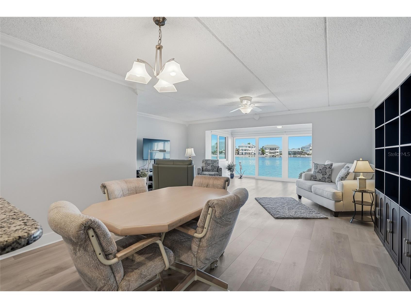 868 Bayway Boulevard #101 Clearwater Beach FL 33767 TB8488114 image13