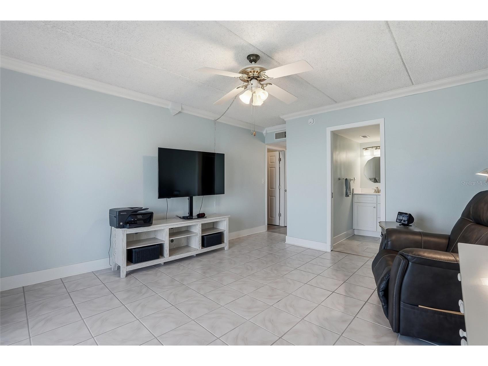 868 Bayway Boulevard #101 Clearwater Beach FL 33767 TB8488114 image25