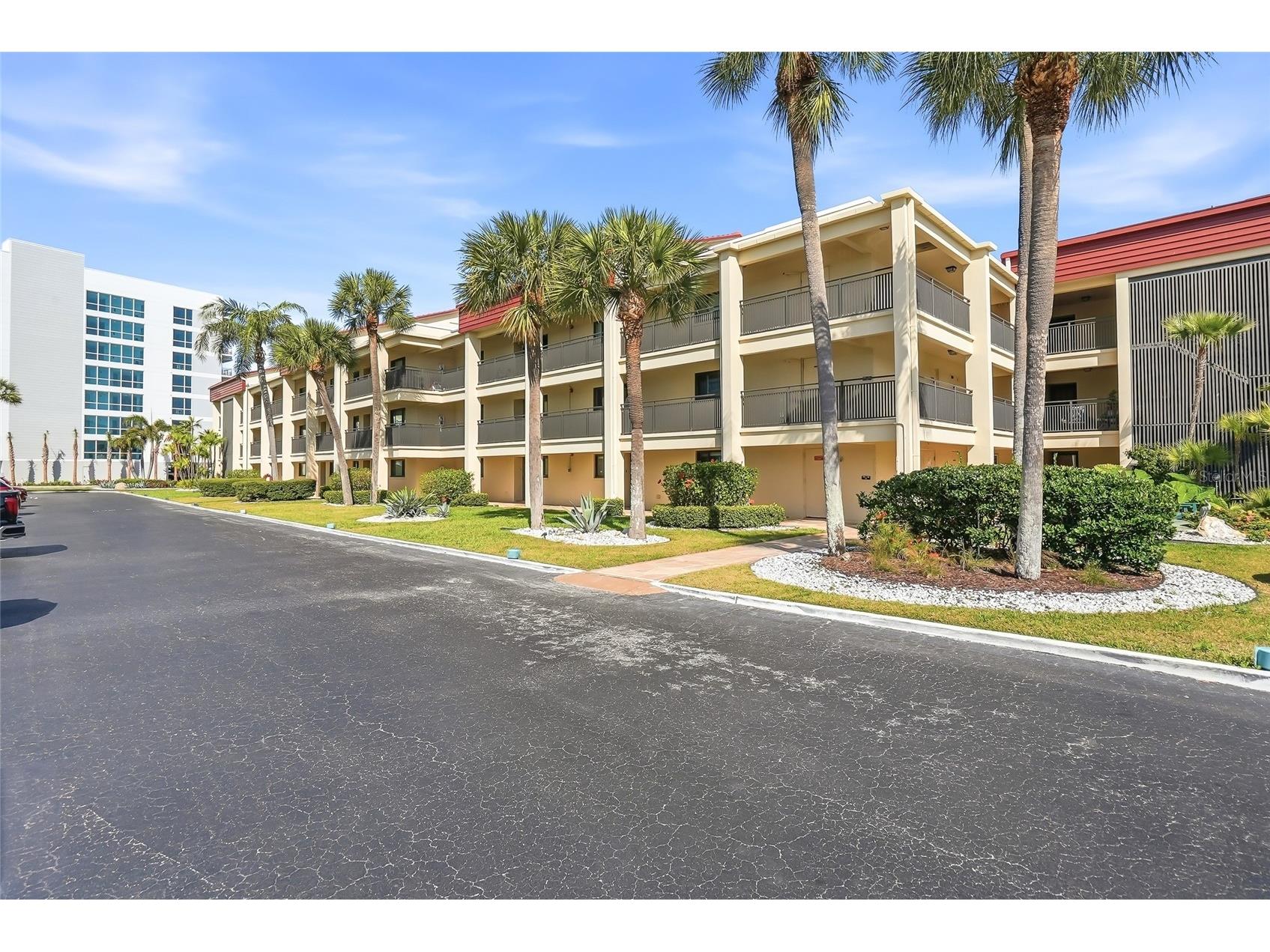 868 Bayway Boulevard #101 Clearwater Beach FL 33767 TB8488114 image45