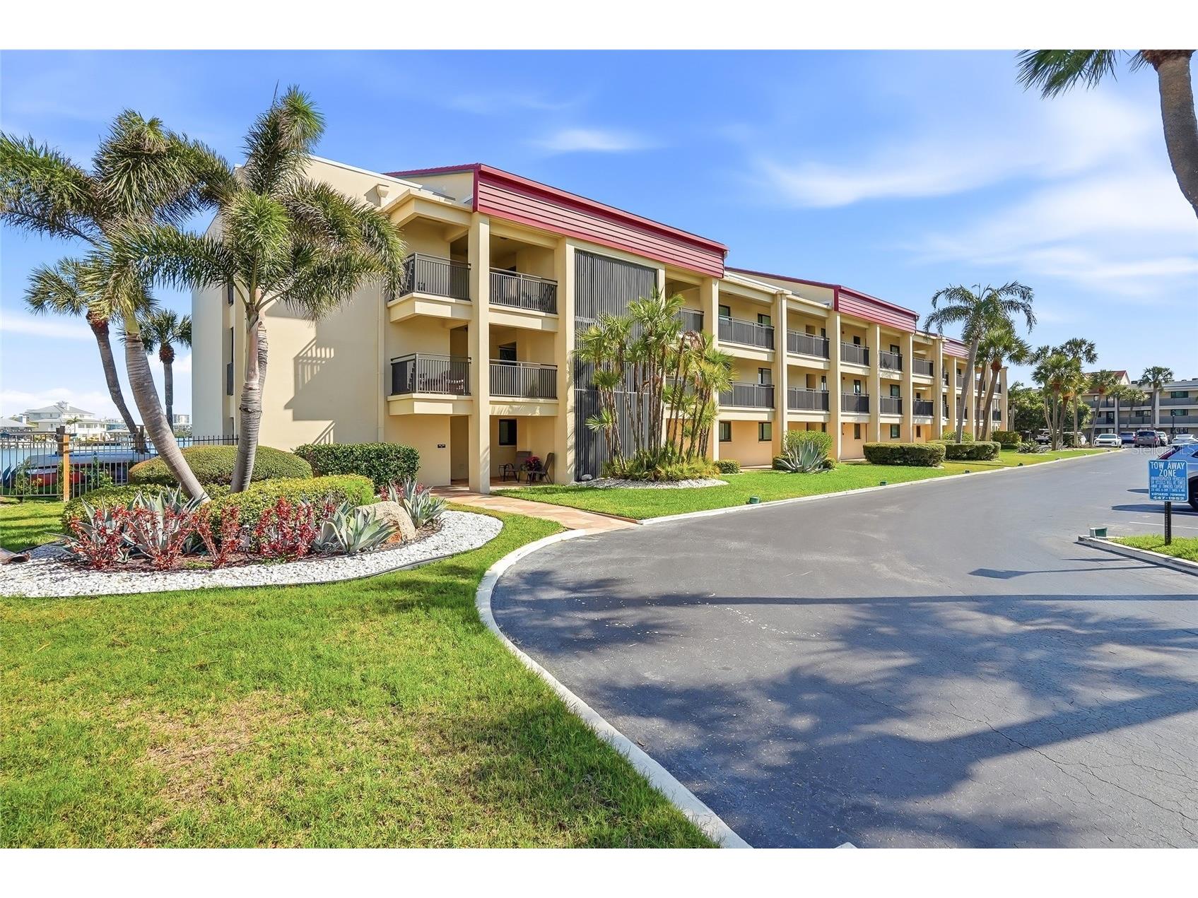 868 Bayway Boulevard #101 Clearwater Beach FL 33767 TB8488114 image49
