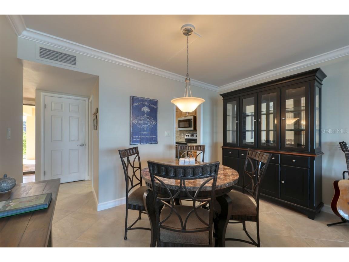 868 Bayway Boulevard #108 Clearwater Beach FL 33767 TB8456492 image14