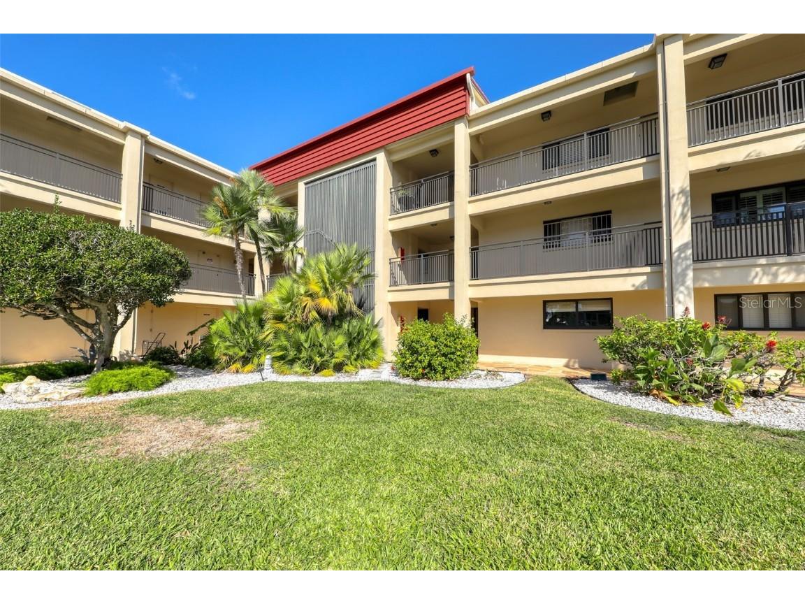 868 Bayway Boulevard #108 Clearwater Beach FL 33767 TB8456492 image40