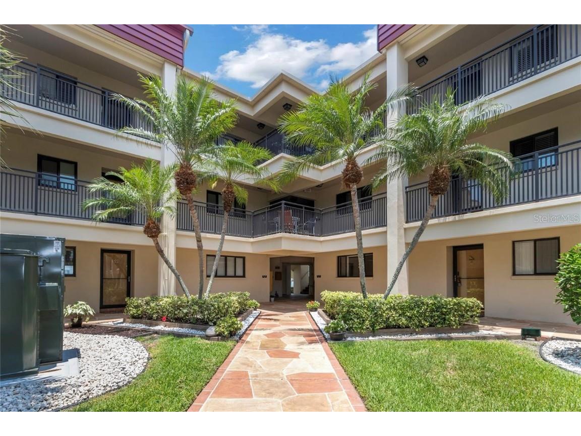 868 Bayway Boulevard #312 Clearwater FL 33767 - CLEARWATER BAY U8169958 image1