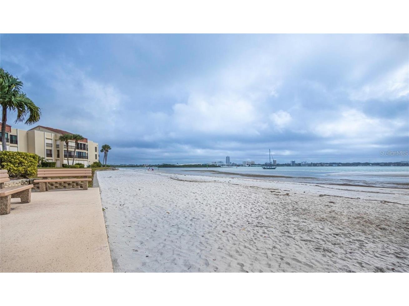 868 Bayway Boulevard #312 Clearwater FL 33767 - CLEARWATER BAY U8169958 image6