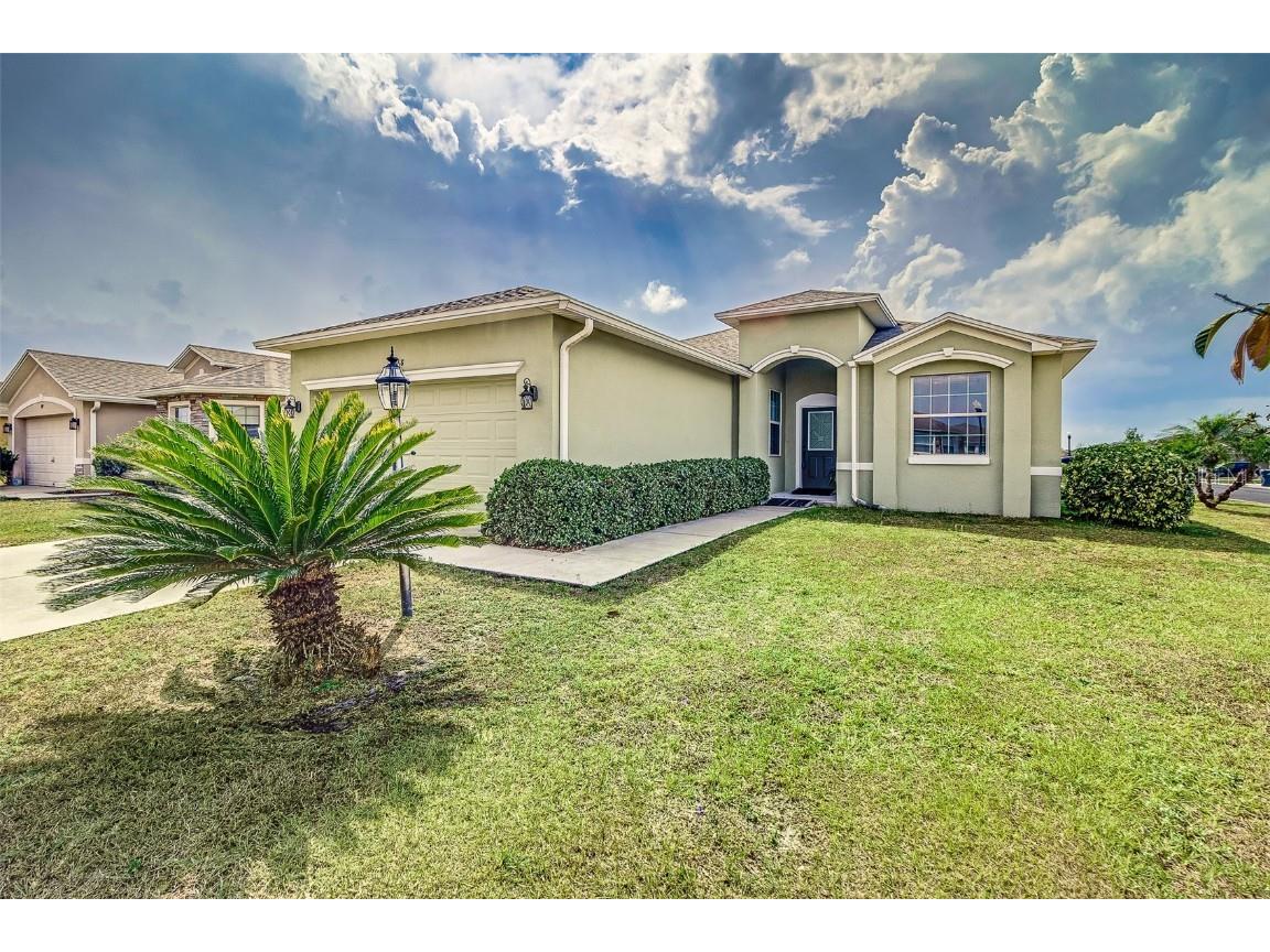 868 Buccaneer Boulevard Winter Haven FL 33880 P4921871 image1