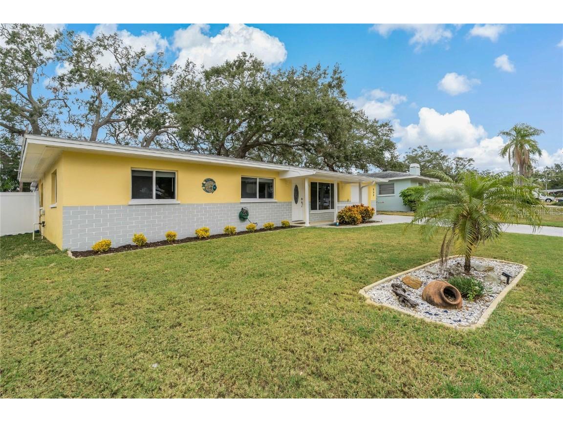 868 James Street Dunedin FL 34698 TB8332173 image1