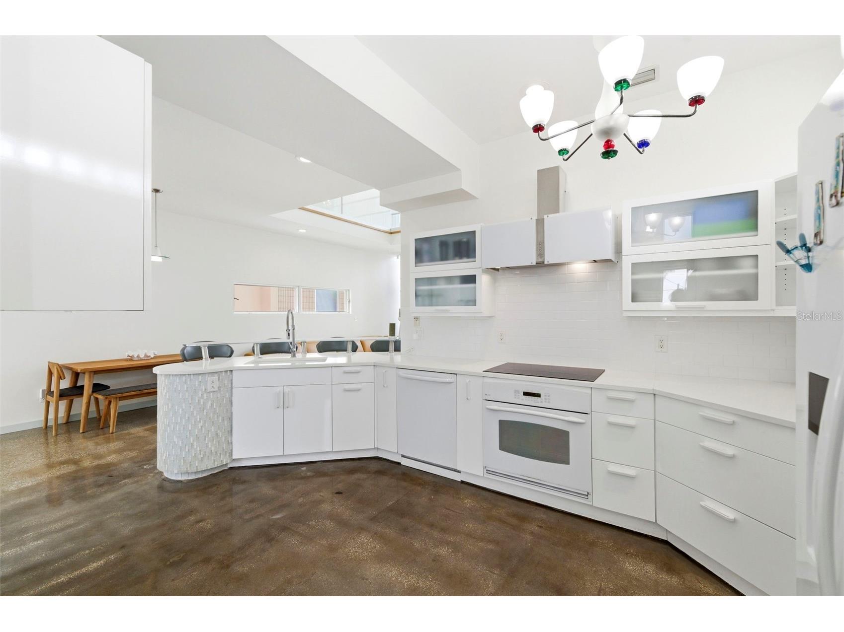 8680 W Gulf Boulevard Treasure Island FL 33706 - GULF OF MEXICO TB8492418 image16