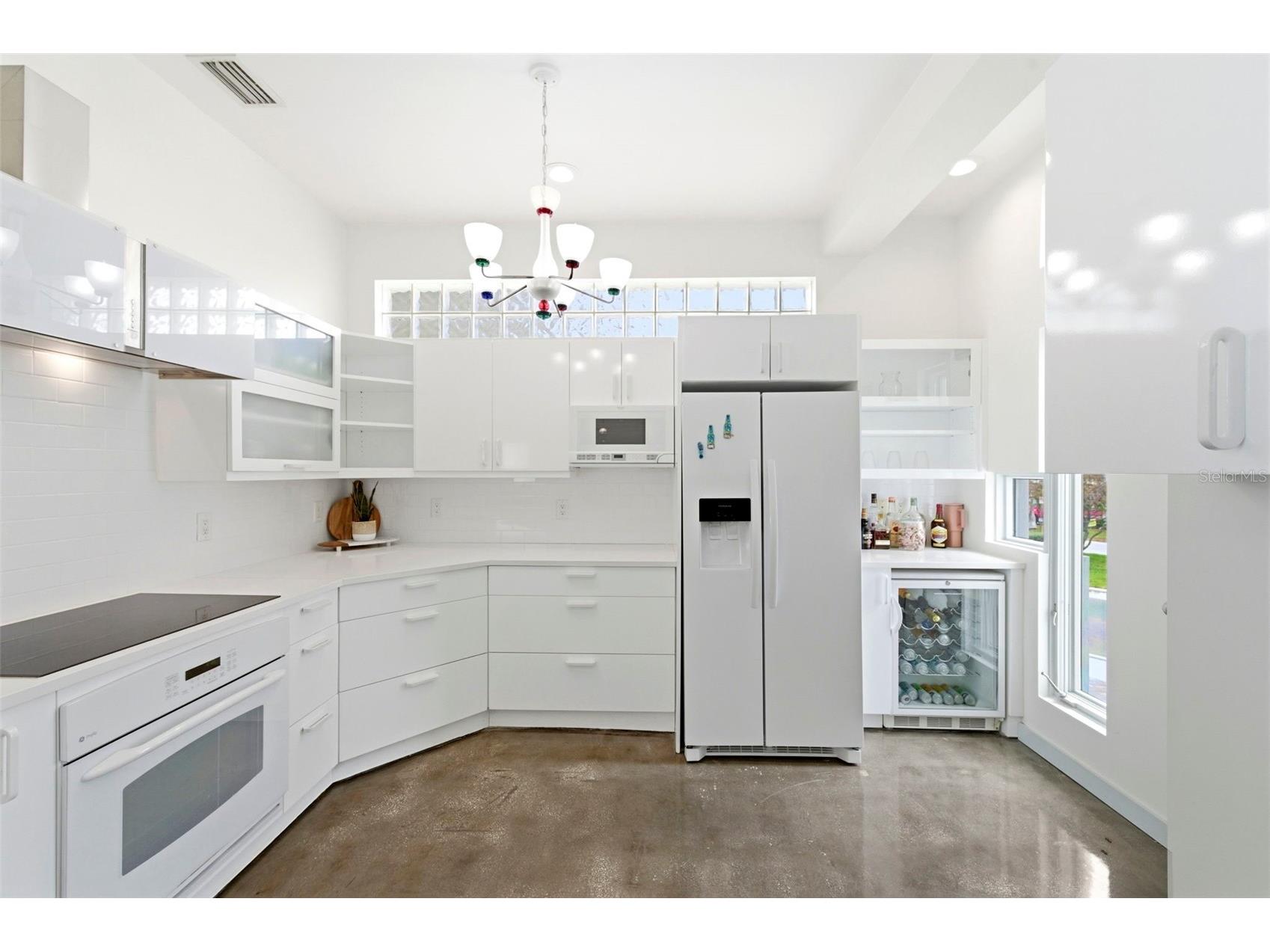 8680 W Gulf Boulevard Treasure Island FL 33706 - GULF OF MEXICO TB8492418 image17