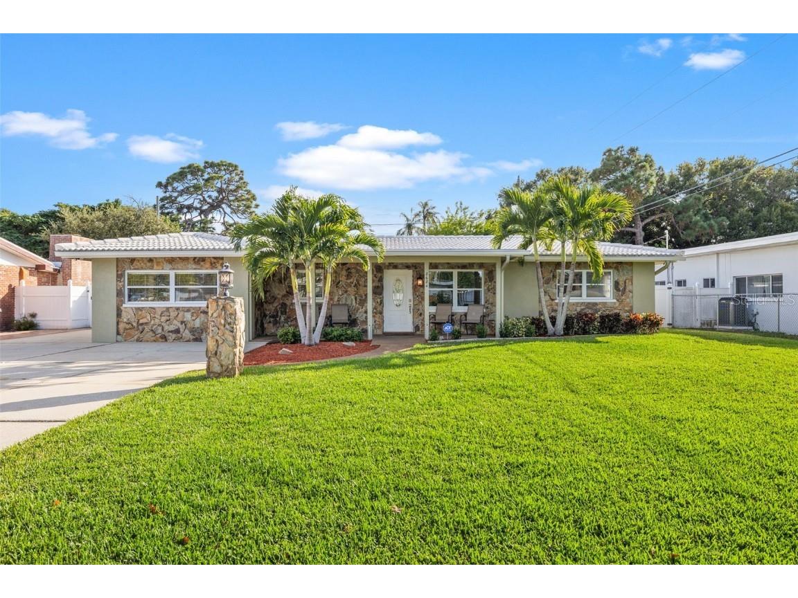 8684 Kumquat Avenue Seminole FL 33777 U8220767 image1