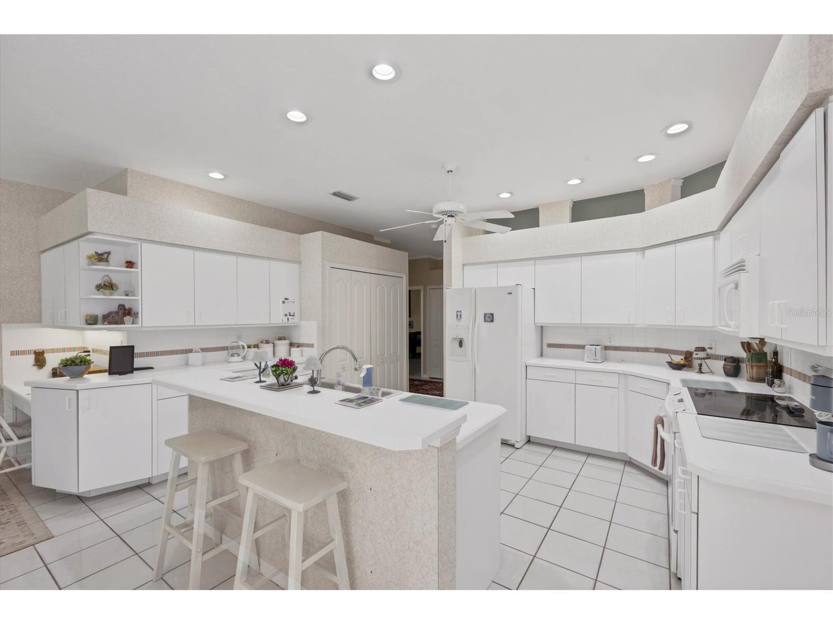 8684 Woodbriar Drive Sarasota FL 34238 A4684548 image8