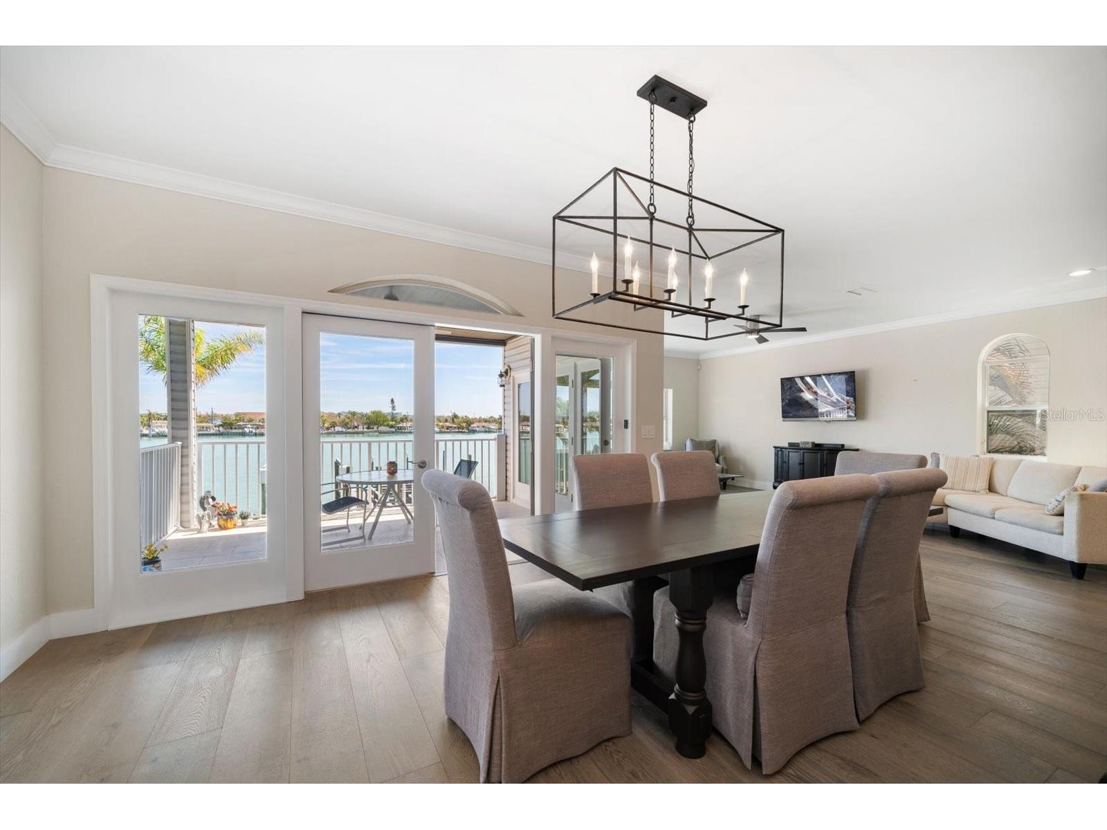 8685 E Bay Drive Treasure Island FL 33706 - BLIND PASS WATERWAY TB8487230 image12