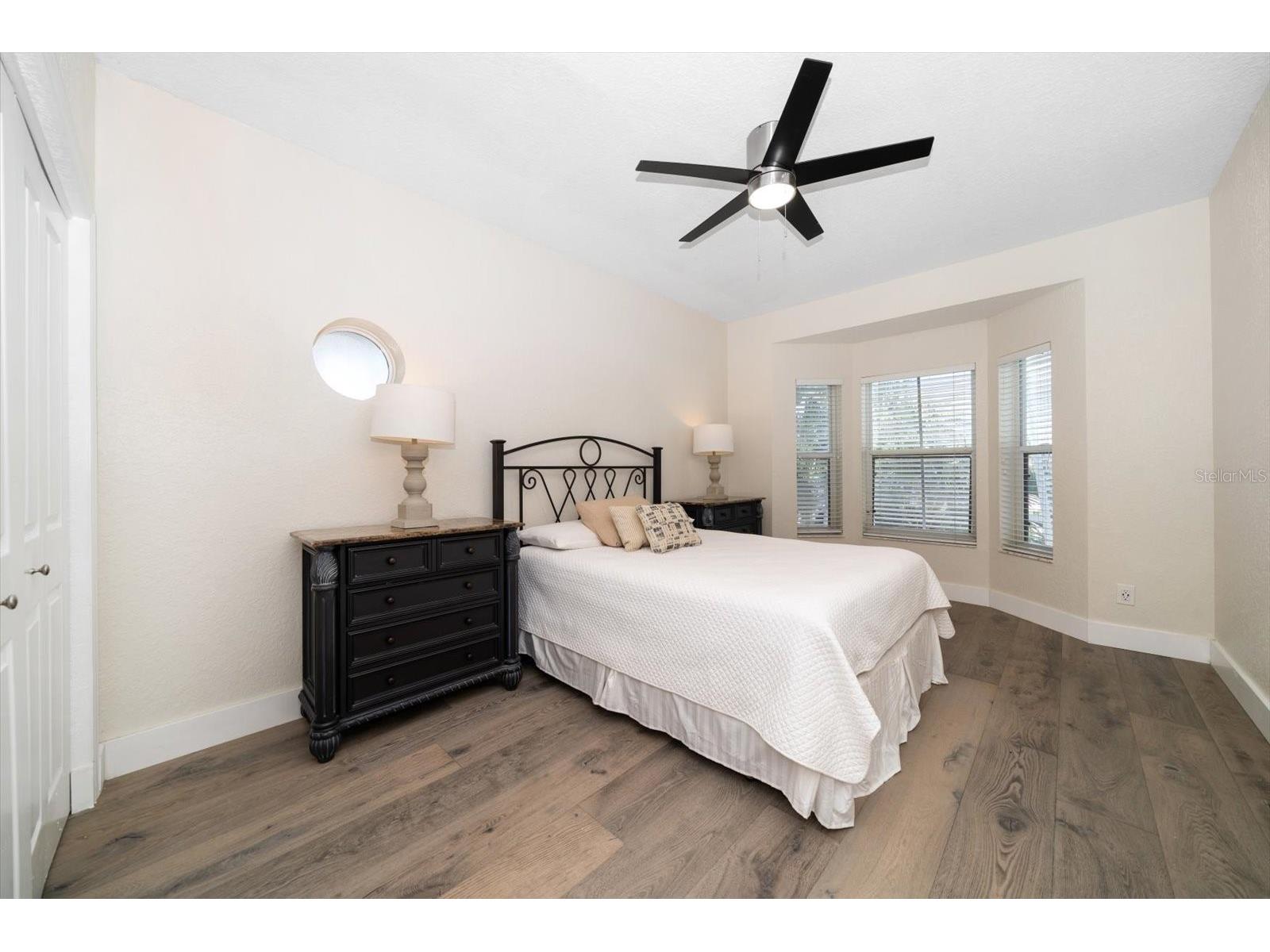 8685 E Bay Drive Treasure Island FL 33706 - BLIND PASS WATERWAY TB8487230 image20