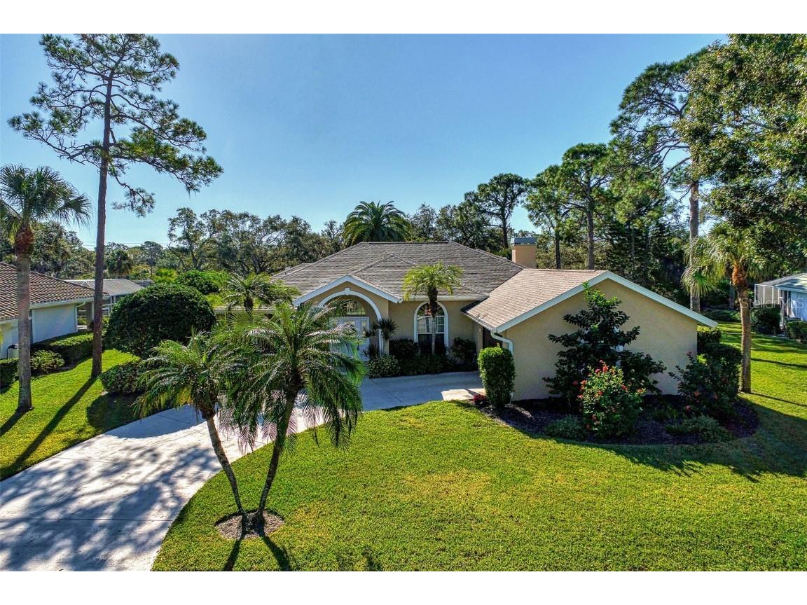 8688 Woodbriar Drive Sarasota FL 34238 A4587522 image1