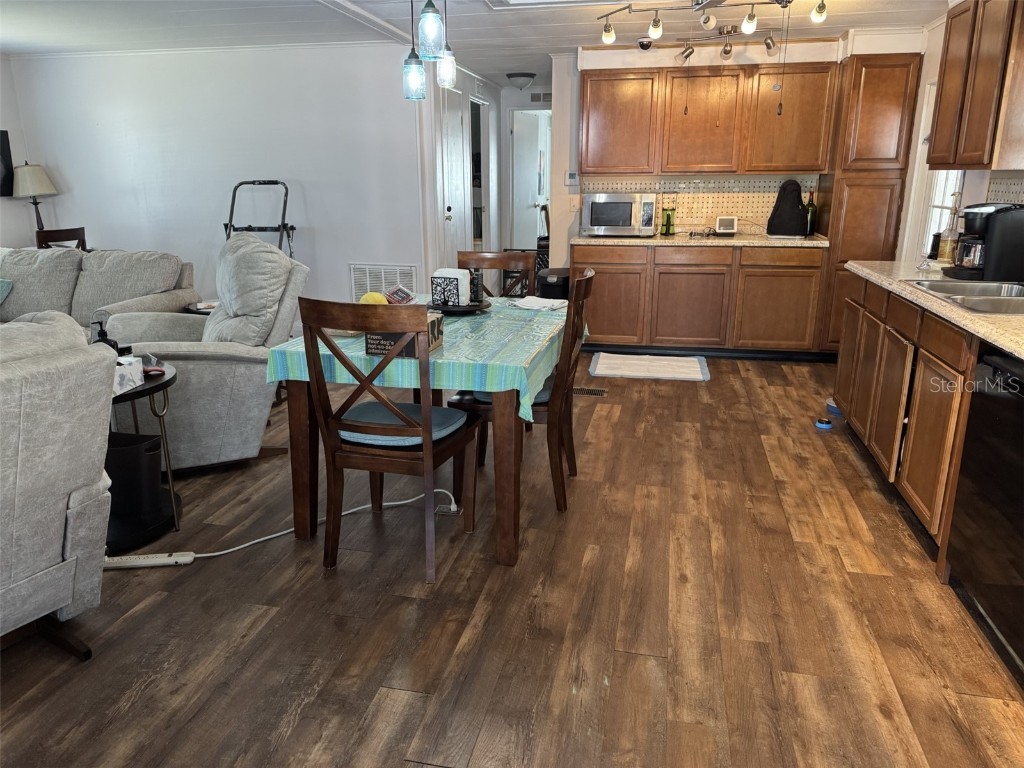 8689 Breeze Hill Drive Lake Wales FL 33898 - LAKE WALK IN WATER P4934253 image12