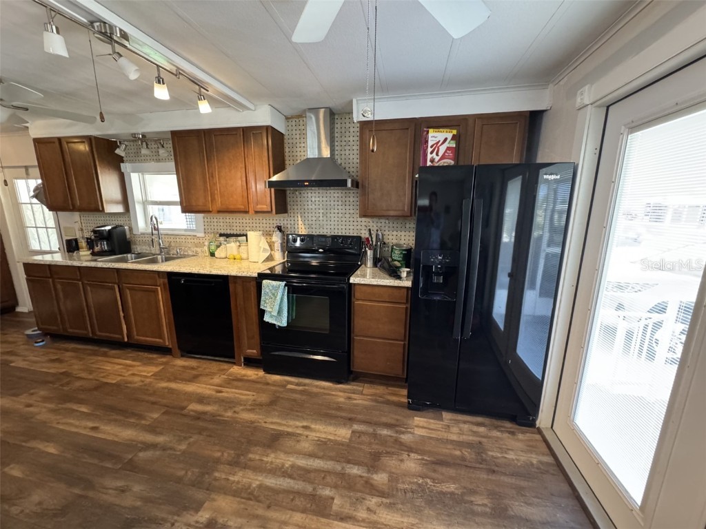 8689 Breeze Hill Drive Lake Wales FL 33898 - LAKE WALK IN WATER P4934253 image13