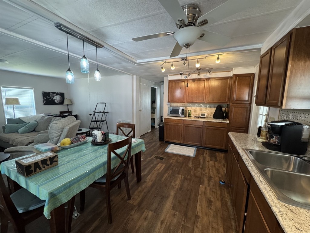 8689 Breeze Hill Drive Lake Wales FL 33898 - LAKE WALK IN WATER P4934253 image14