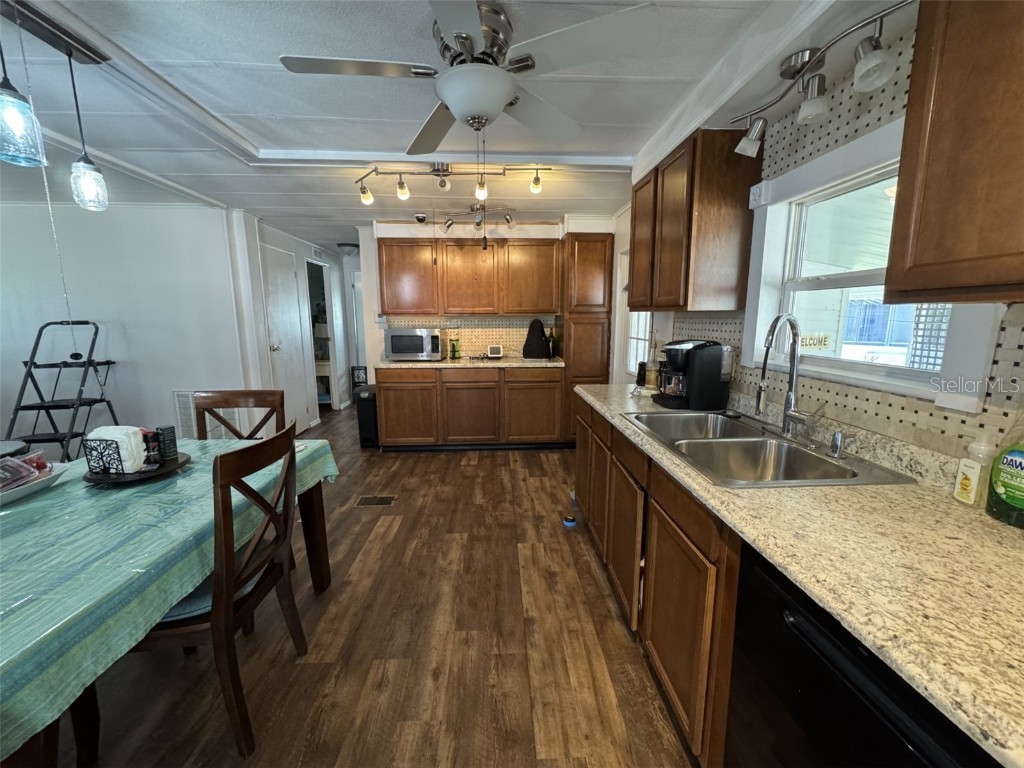 8689 Breeze Hill Drive Lake Wales FL 33898 - LAKE WALK IN WATER P4934253 image20