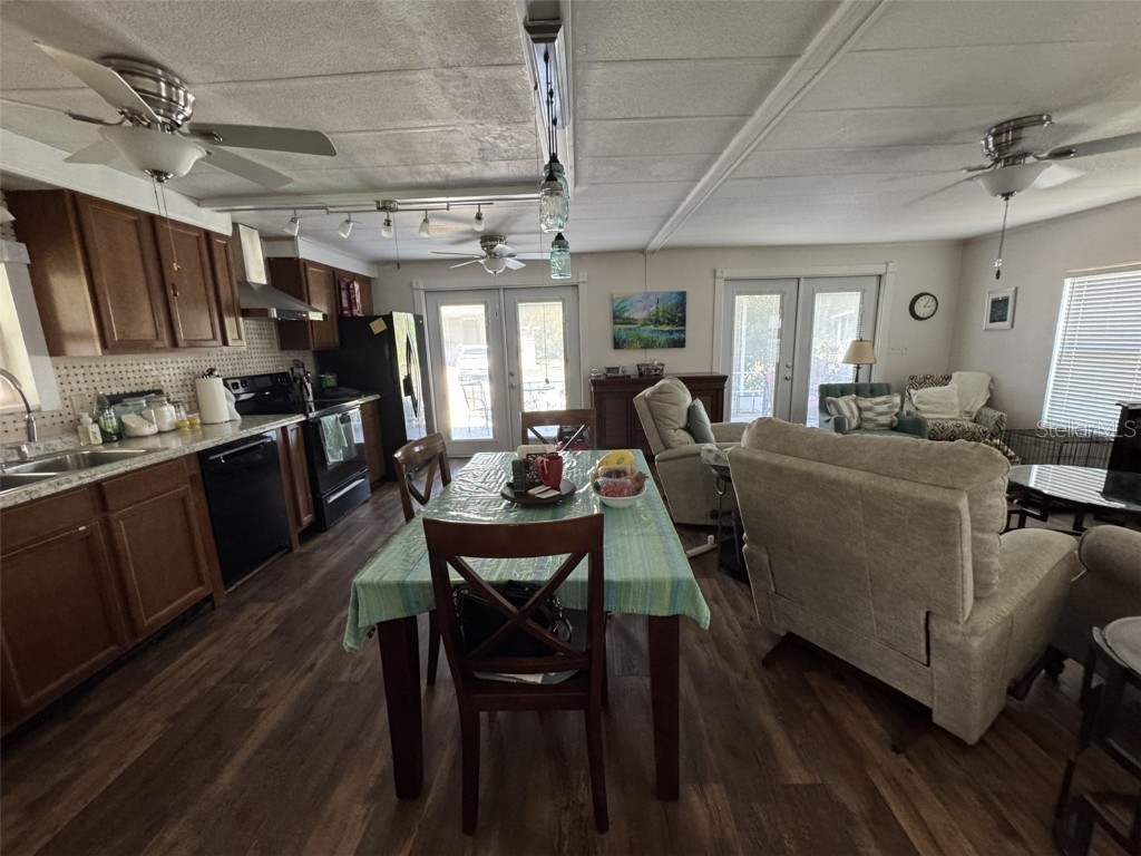 8689 Breeze Hill Drive Lake Wales FL 33898 - LAKE WALK IN WATER P4934253 image21