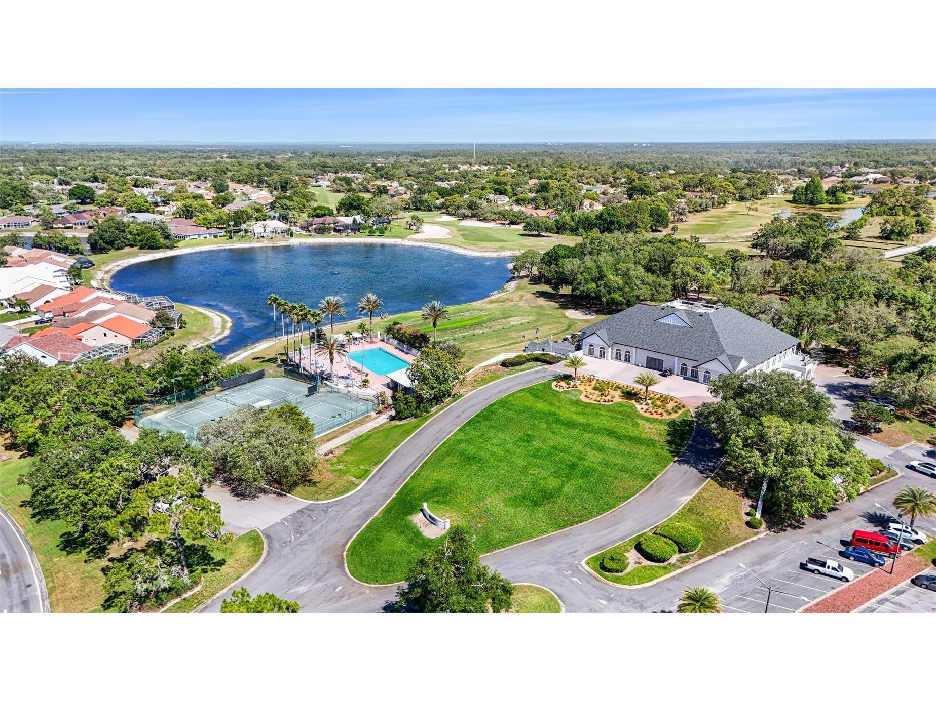 8689 Mississippi Run Weeki Wachee FL 34613 TB8506613 image38