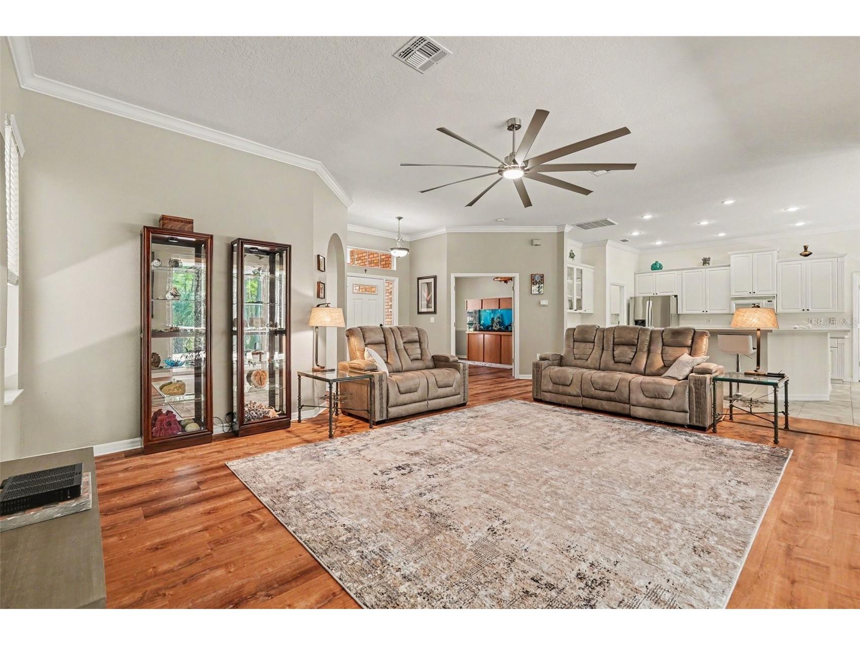 8689 Mississippi Run Weeki Wachee FL 34613 TB8506613 image6