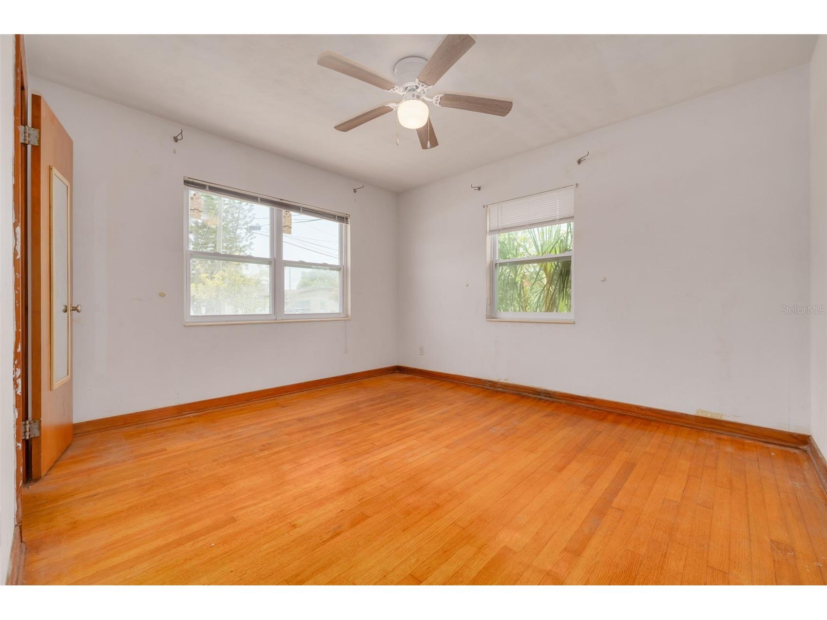 869 53rd Avenue S Saint Petersburg FL 33705 TB8526397 image10