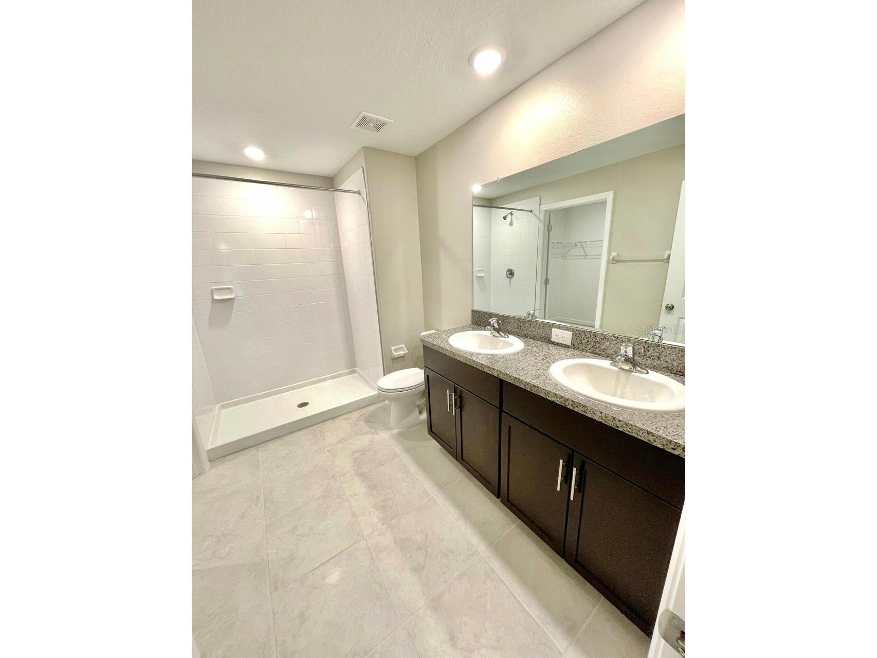 869 Anchor Bend Drive Ruskin FL 33570 TB8486601 image17