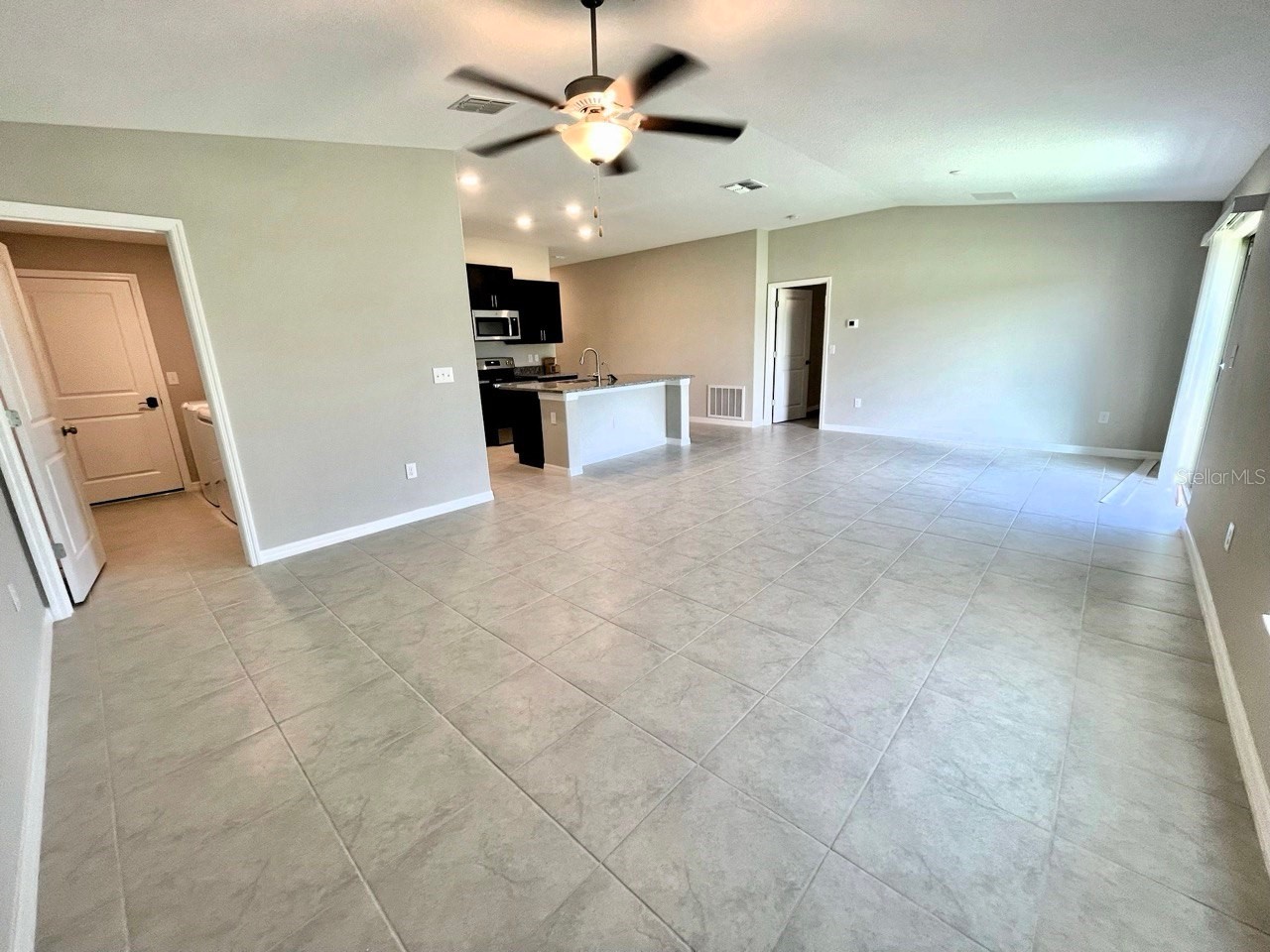 869 Anchor Bend Drive Ruskin FL 33570 TB8486601 image7
