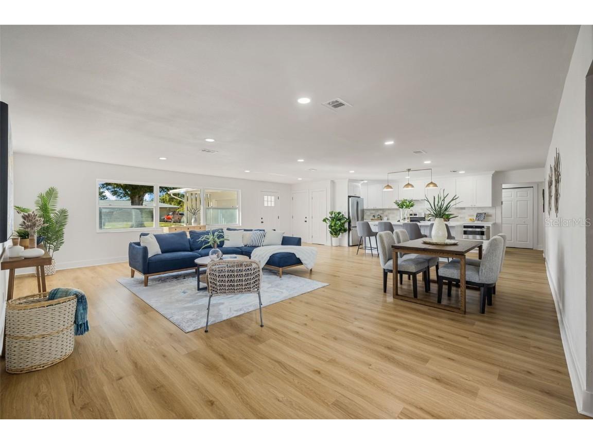 869 Deville Drive E Largo FL 33771 TB8447913 image12