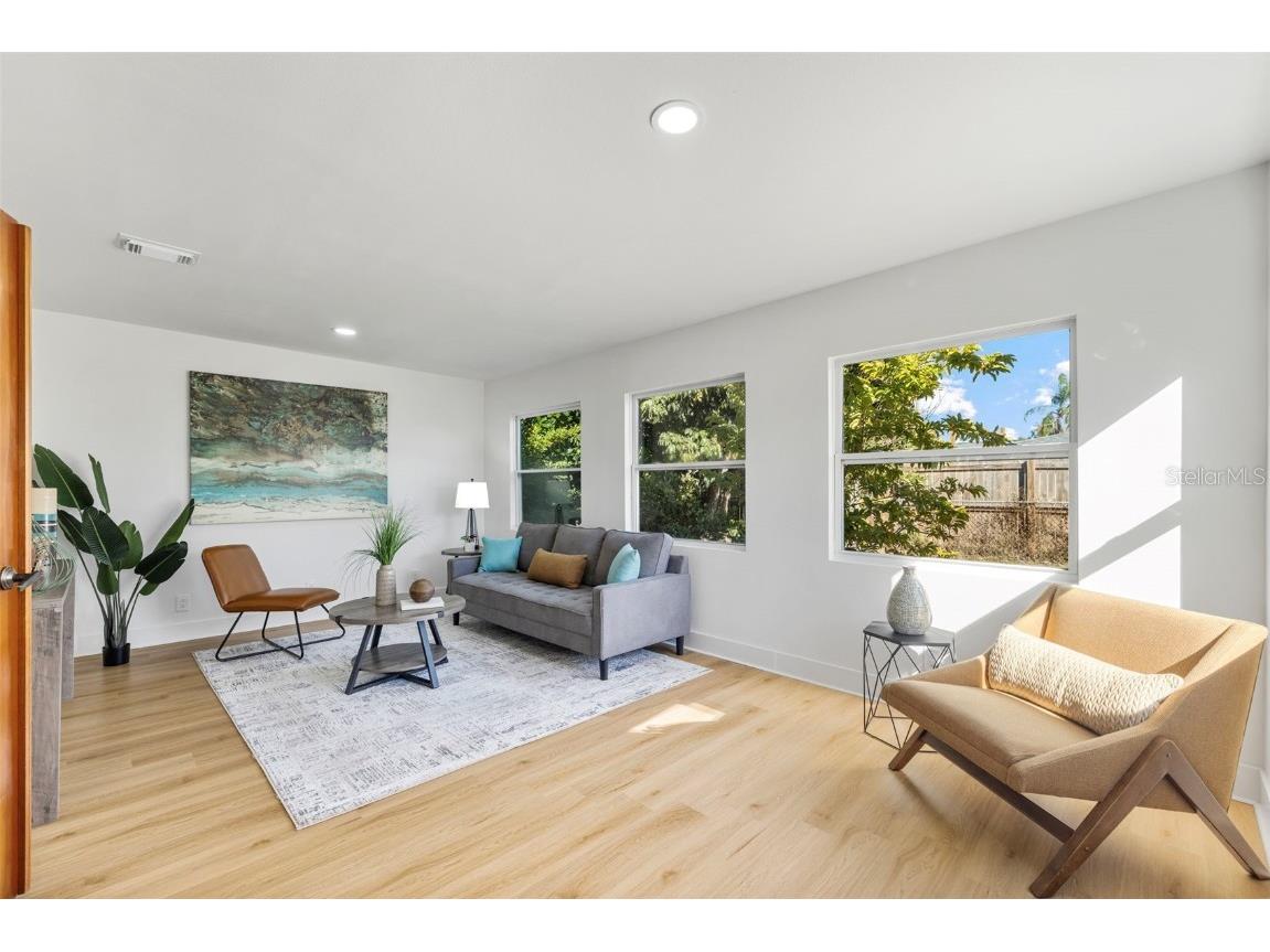 869 Deville Drive E Largo FL 33771 TB8447913 image14