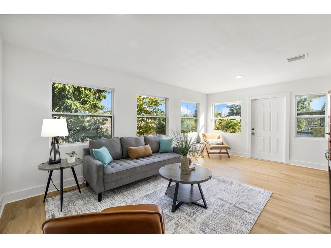 869 Deville Drive E Largo FL 33771 TB8447913 image15