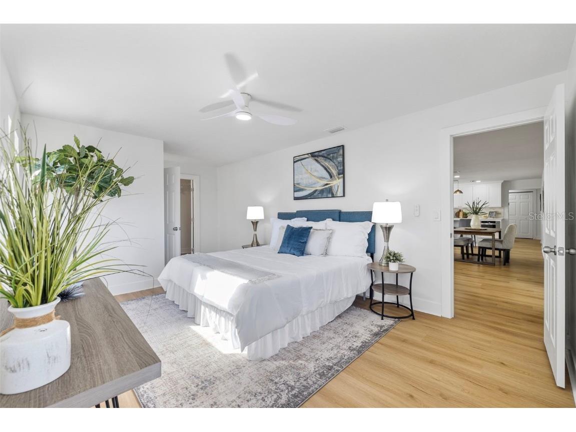 869 Deville Drive E Largo FL 33771 TB8447913 image17