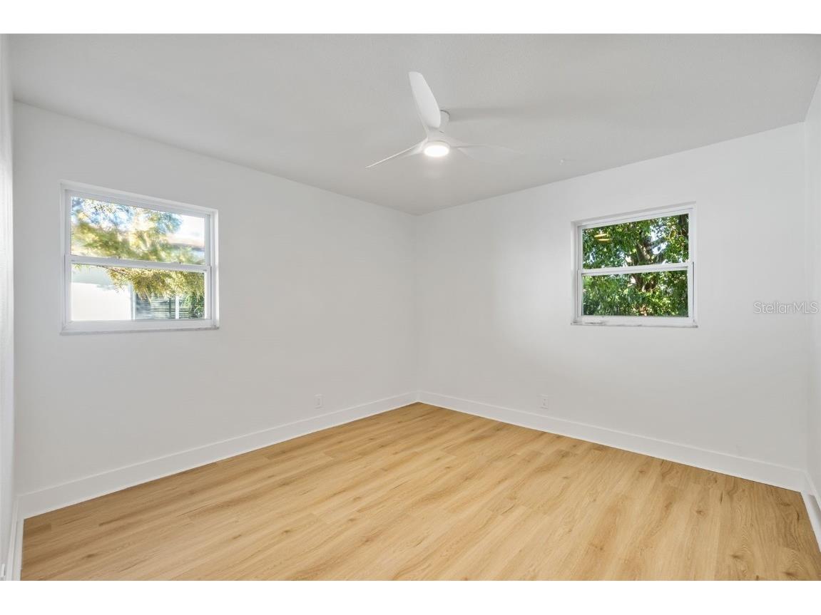 869 Deville Drive E Largo FL 33771 TB8447913 image24