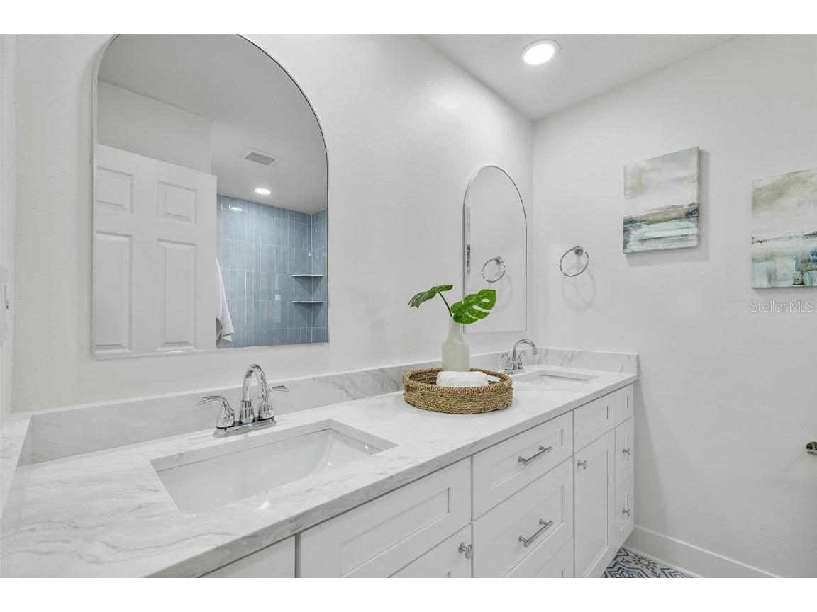 869 Deville Drive E Largo FL 33771 TB8447913 image26