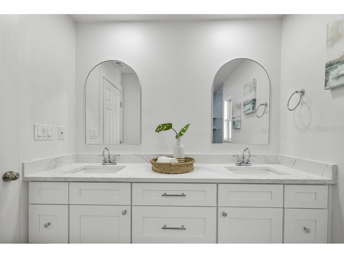 869 Deville Drive E Largo FL 33771 TB8447913 image27