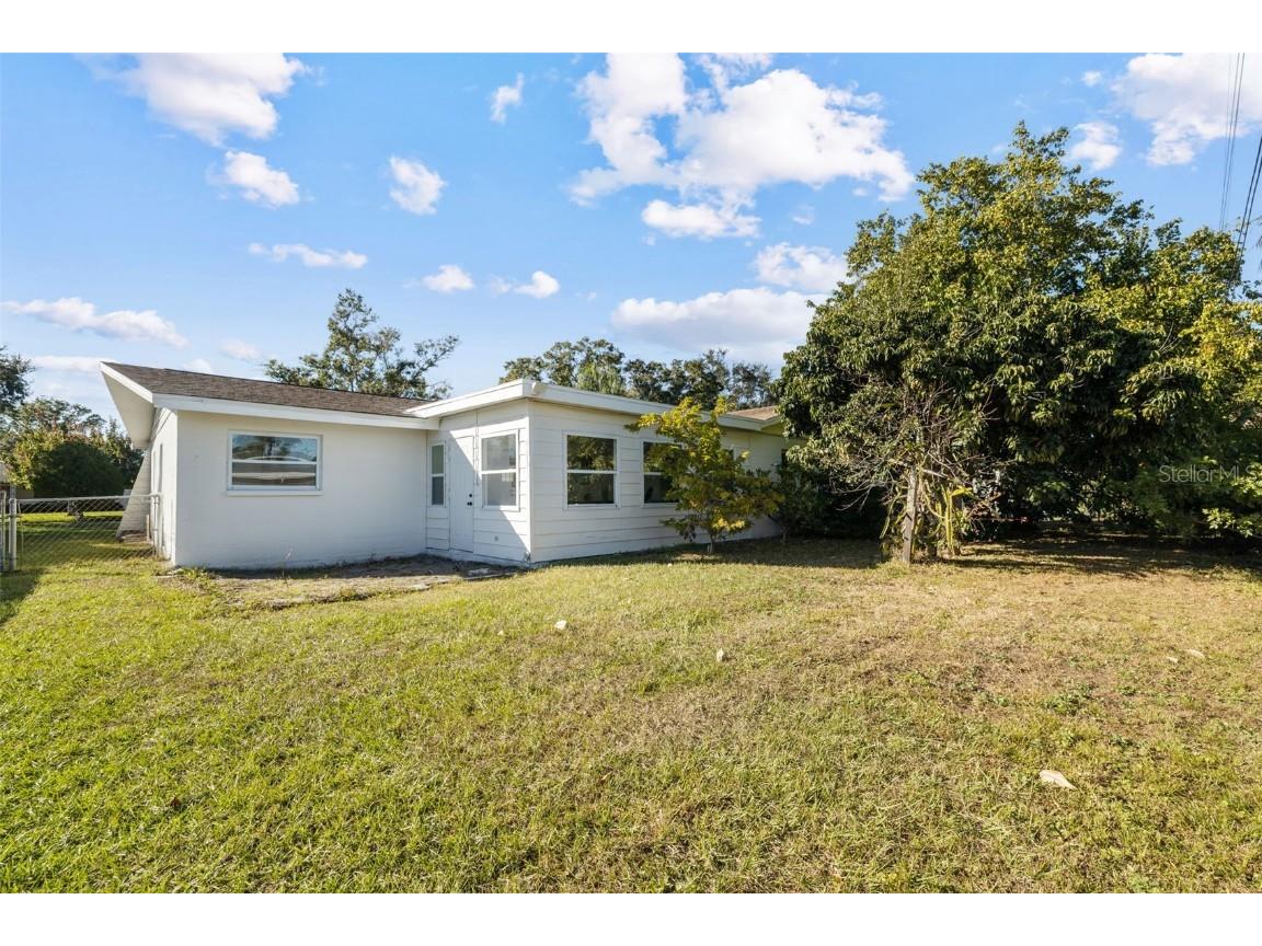 869 Deville Drive E Largo FL 33771 TB8447913 image31