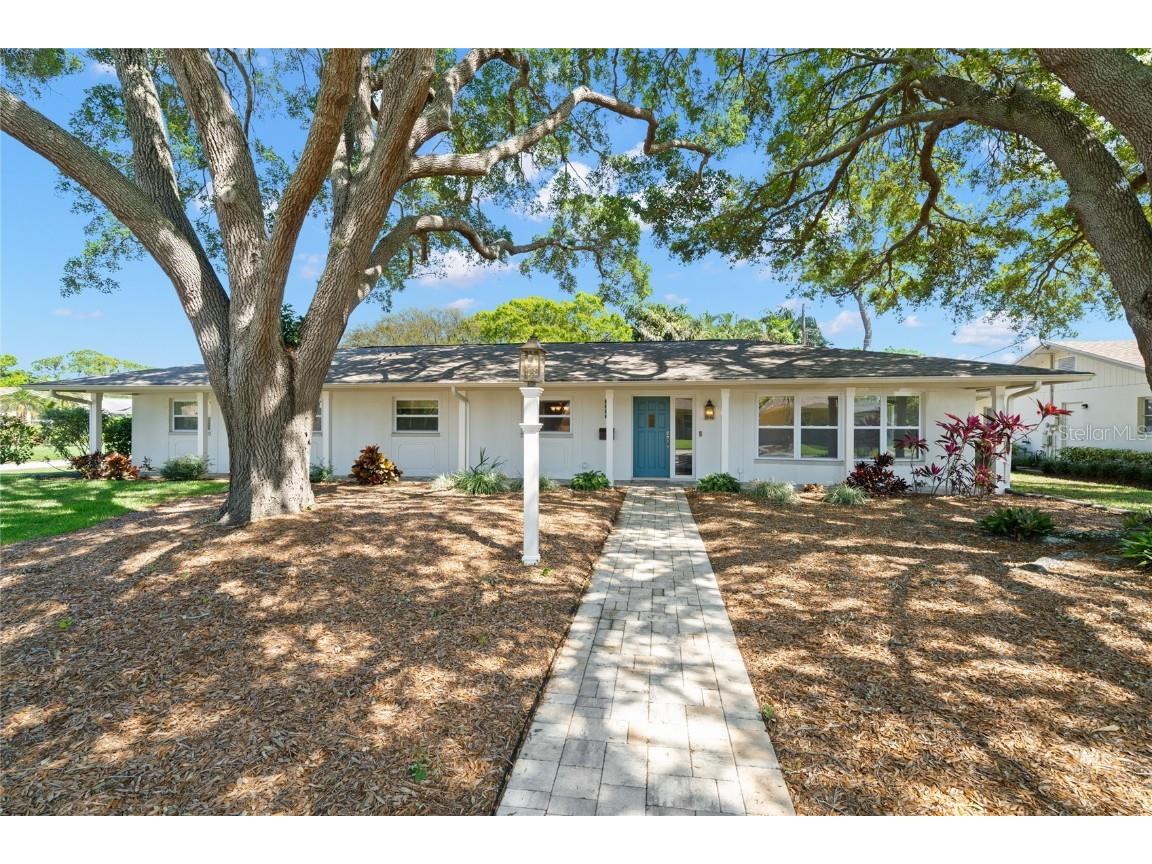 8691 11th Street N Saint Petersburg FL 33702 U8157319 image1
