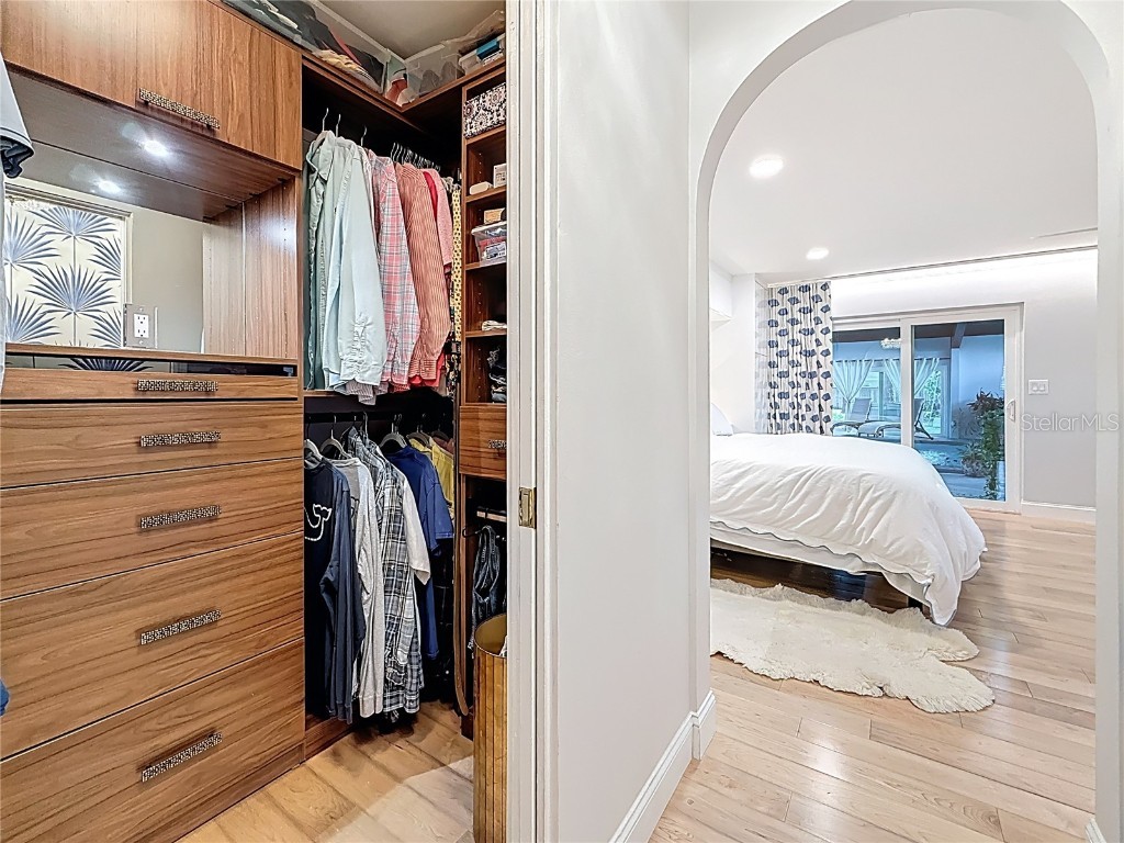 8693 15th Street N Saint Petersburg FL 33702 TB8433697 image44