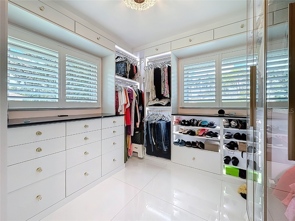 8693 15th Street N Saint Petersburg FL 33702 TB8433697 image45