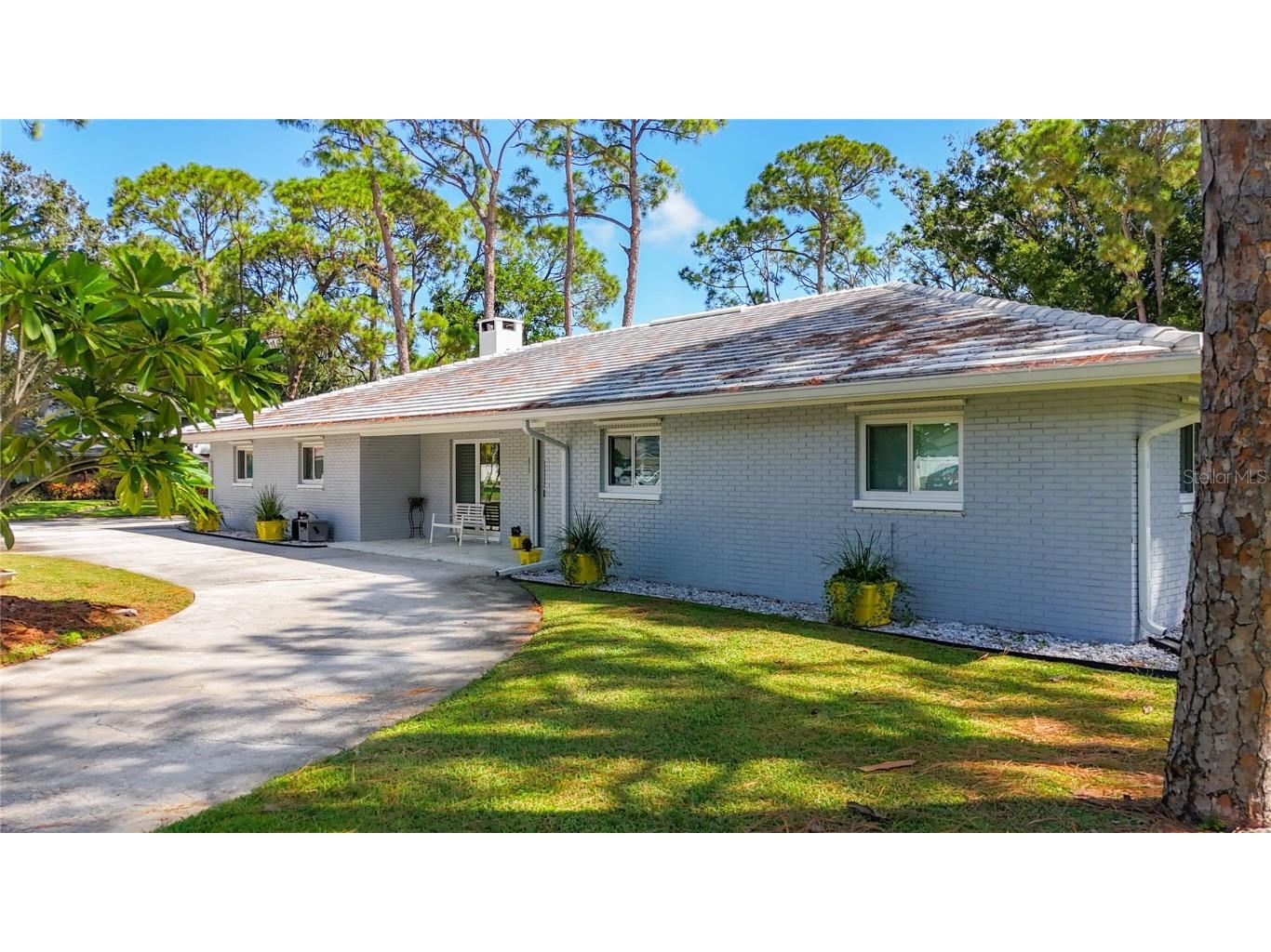 8693 15th Street N Saint Petersburg FL 33702 TB8433697 image6