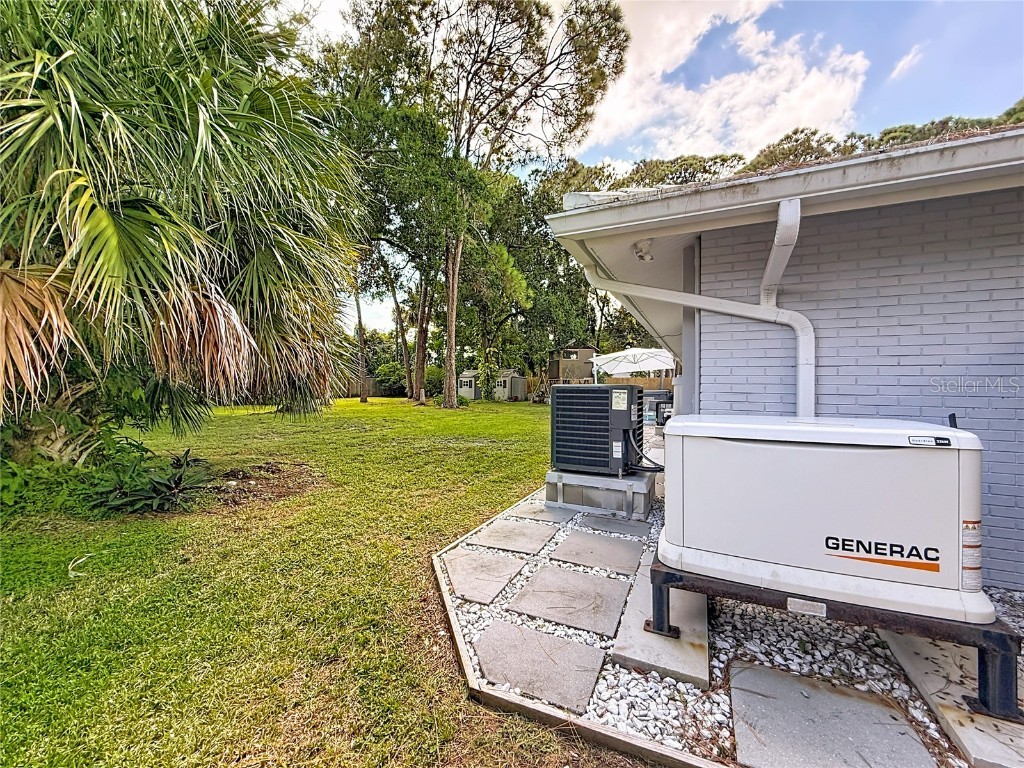 8693 15th Street N Saint Petersburg FL 33702 TB8433697 image85